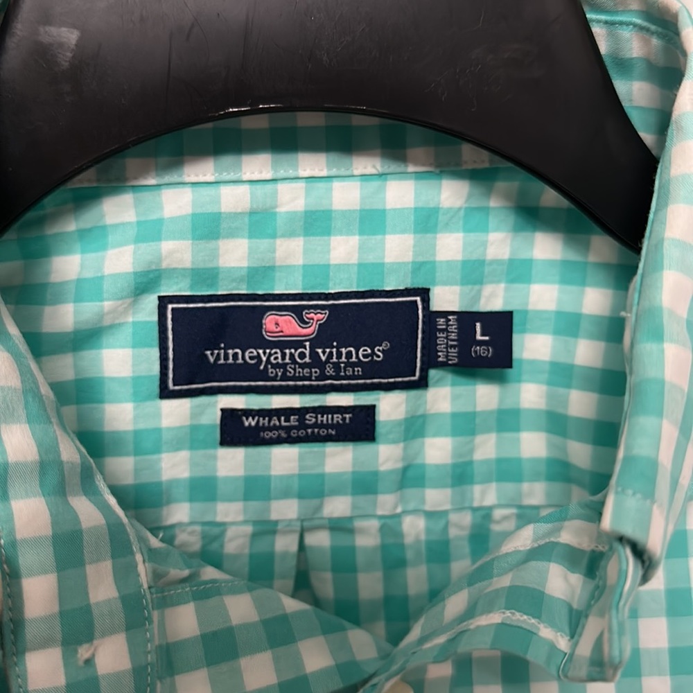 vineyard vines long sleeves (2 shirts) - Picture 3 of 5